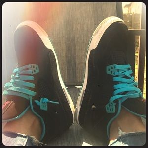 Girls Jordan 4 Retro